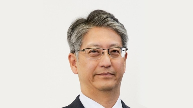 岡 徹